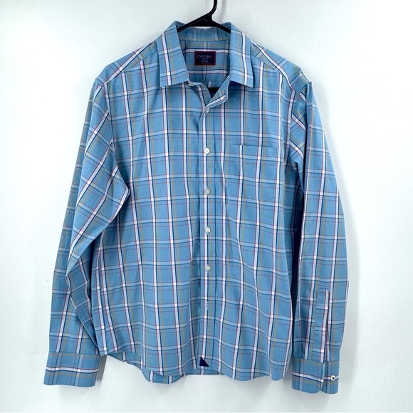 UNTUCKit Longsleeve Wrinkle Free Botton Down Shirt - Picture 3 of 7